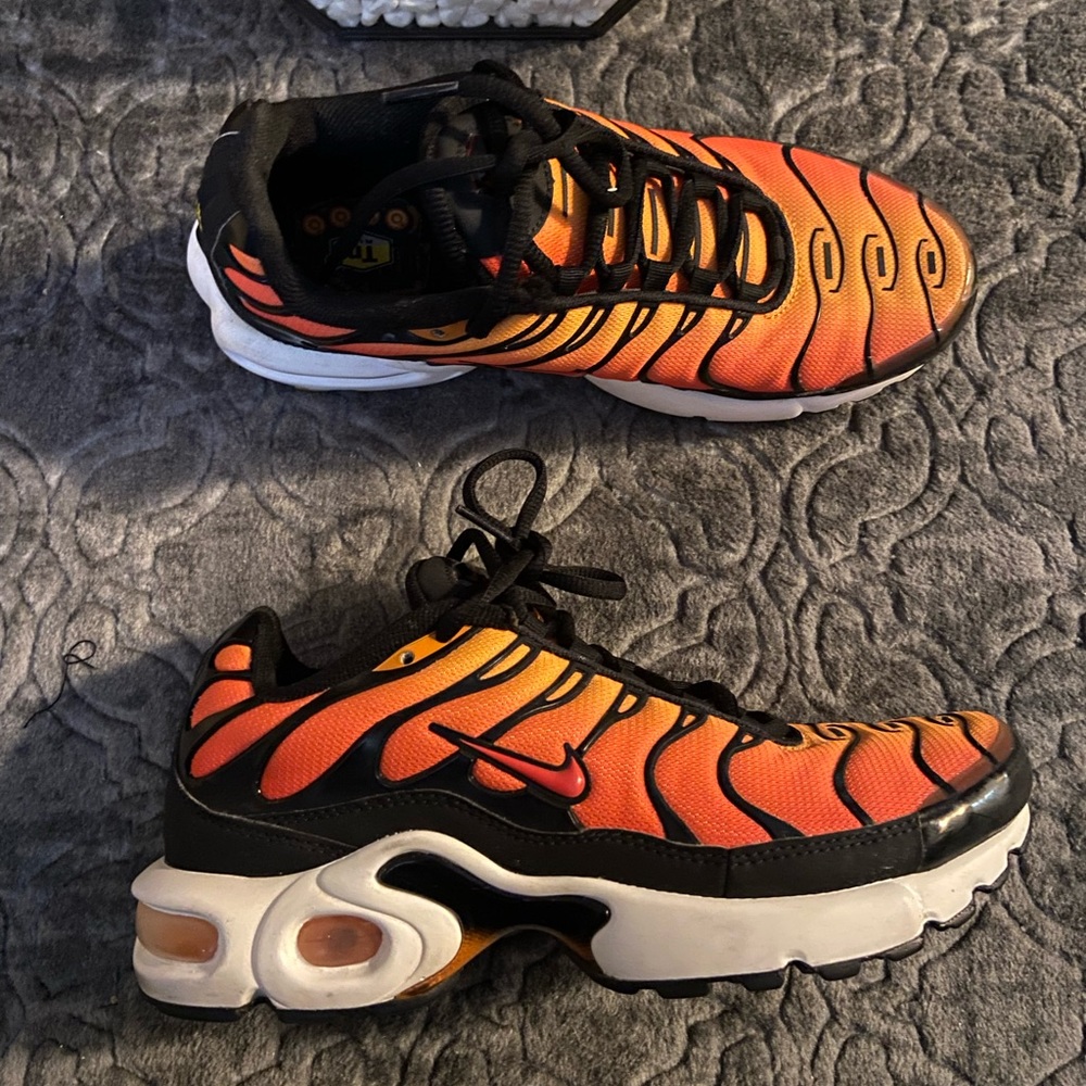 Nike Air Max Plus “Sunset”